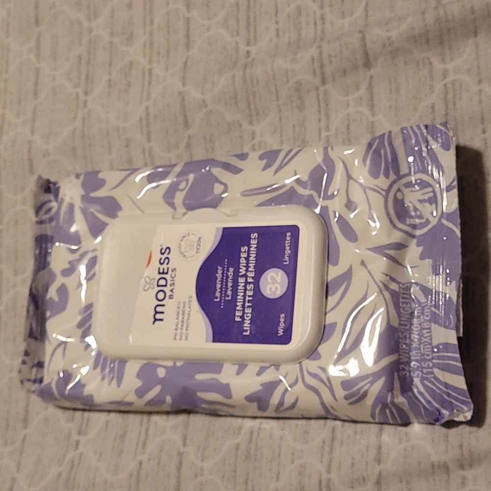 Feminine Wipes